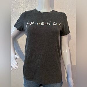 Friends soft shirt sz S